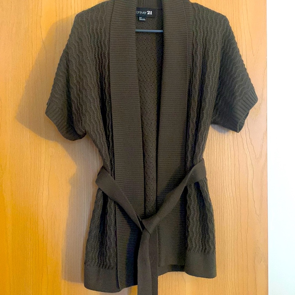 Short sleeve cardigan